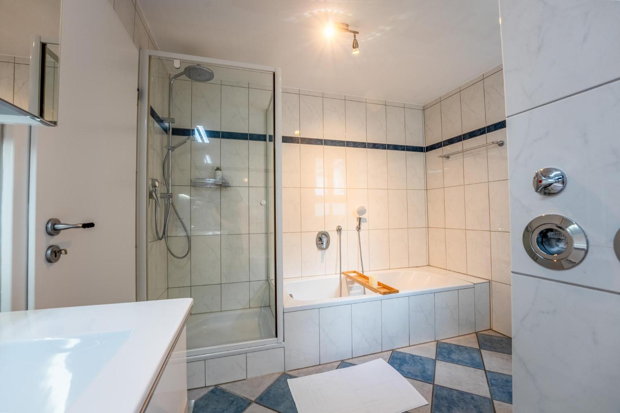 Schlossberg Residences - Markplatz City-Apartment Weinheim Zewnętrze zdjęcie